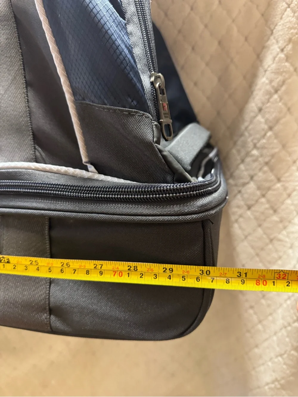 Swiss Tech spacious duffel